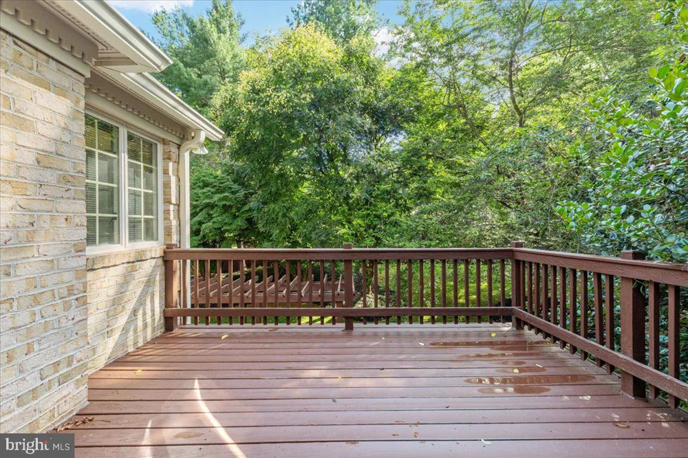 6595 CHESAPEAKE PLACE Warrenton, VA 20187