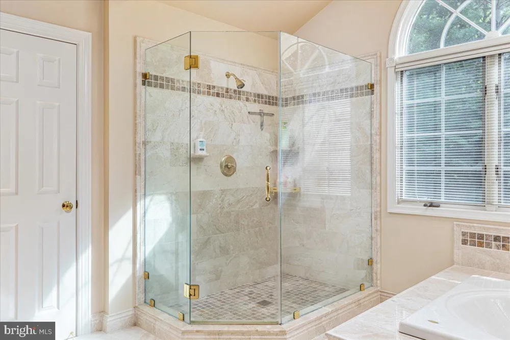 6595 CHESAPEAKE PLACE Warrenton, VA 20187