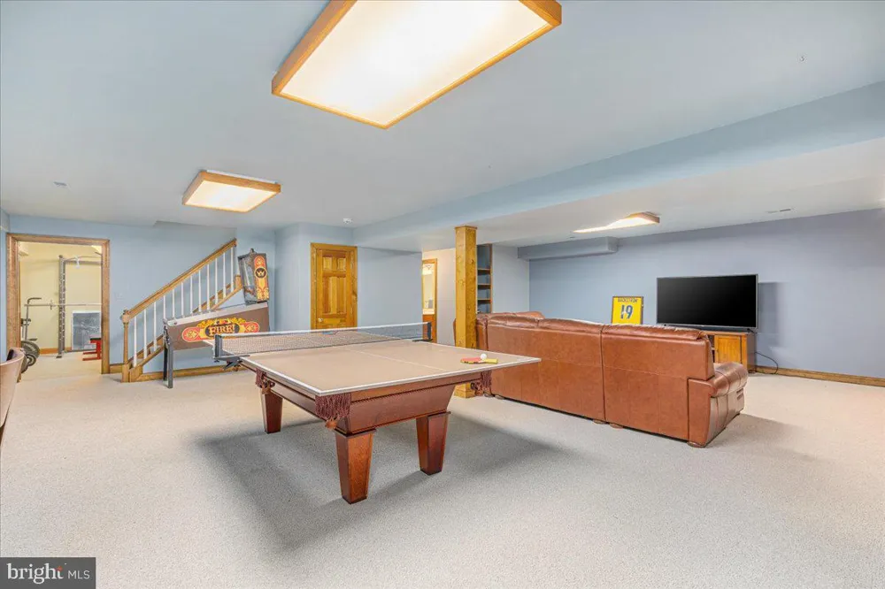 6595 CHESAPEAKE PLACE Warrenton, VA 20187