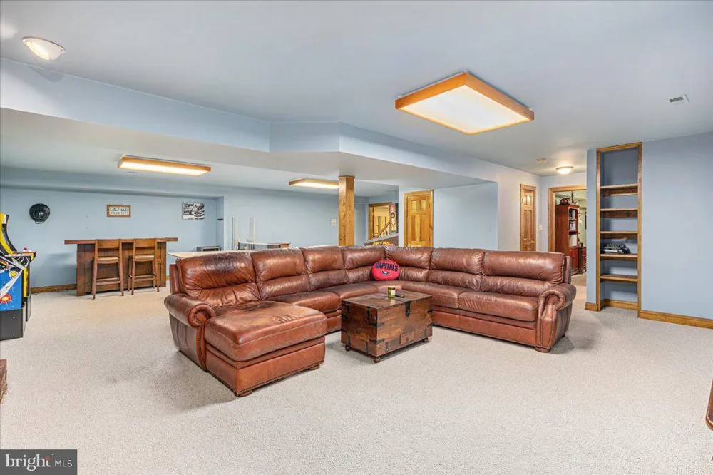 6595 CHESAPEAKE PLACE Warrenton, VA 20187