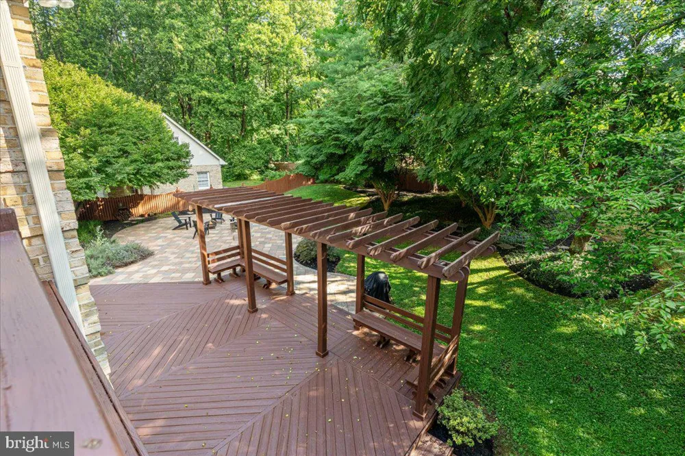 6595 CHESAPEAKE PLACE Warrenton, VA 20187