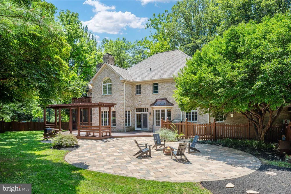 6595 CHESAPEAKE PLACE Warrenton, VA 20187