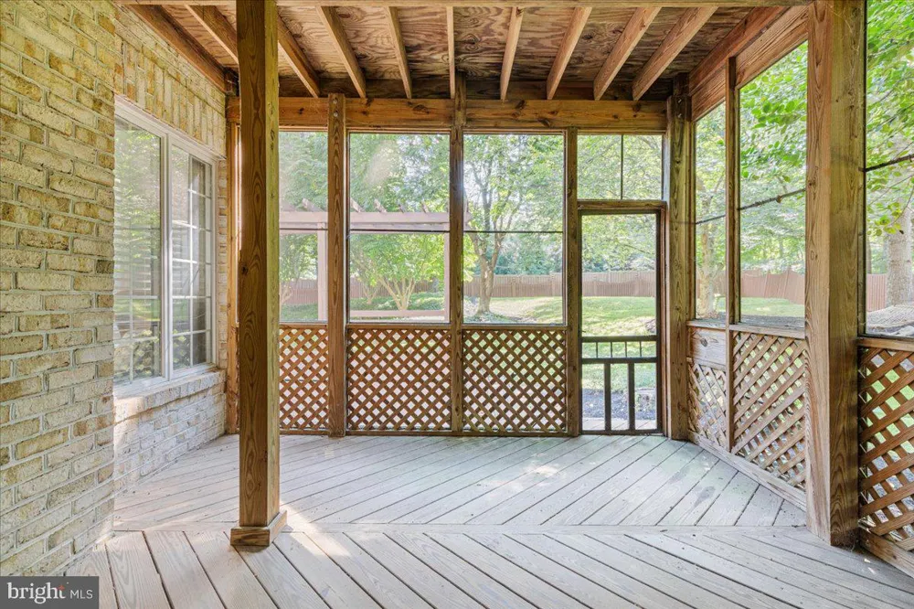 6595 CHESAPEAKE PLACE Warrenton, VA 20187