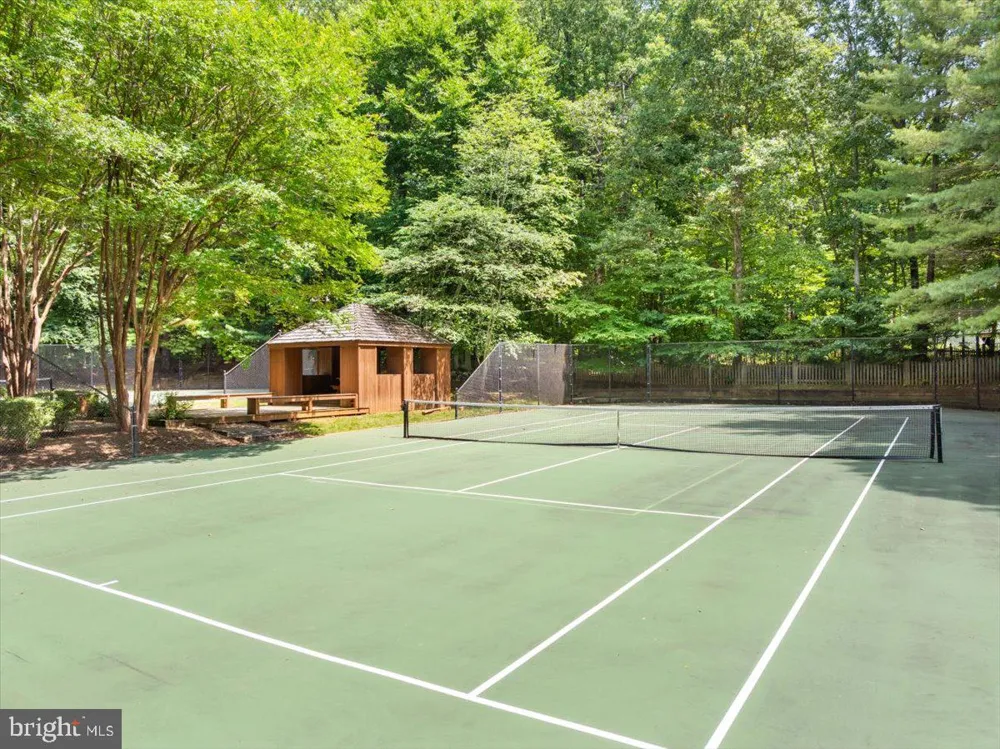 6595 CHESAPEAKE PLACE Warrenton, VA 20187