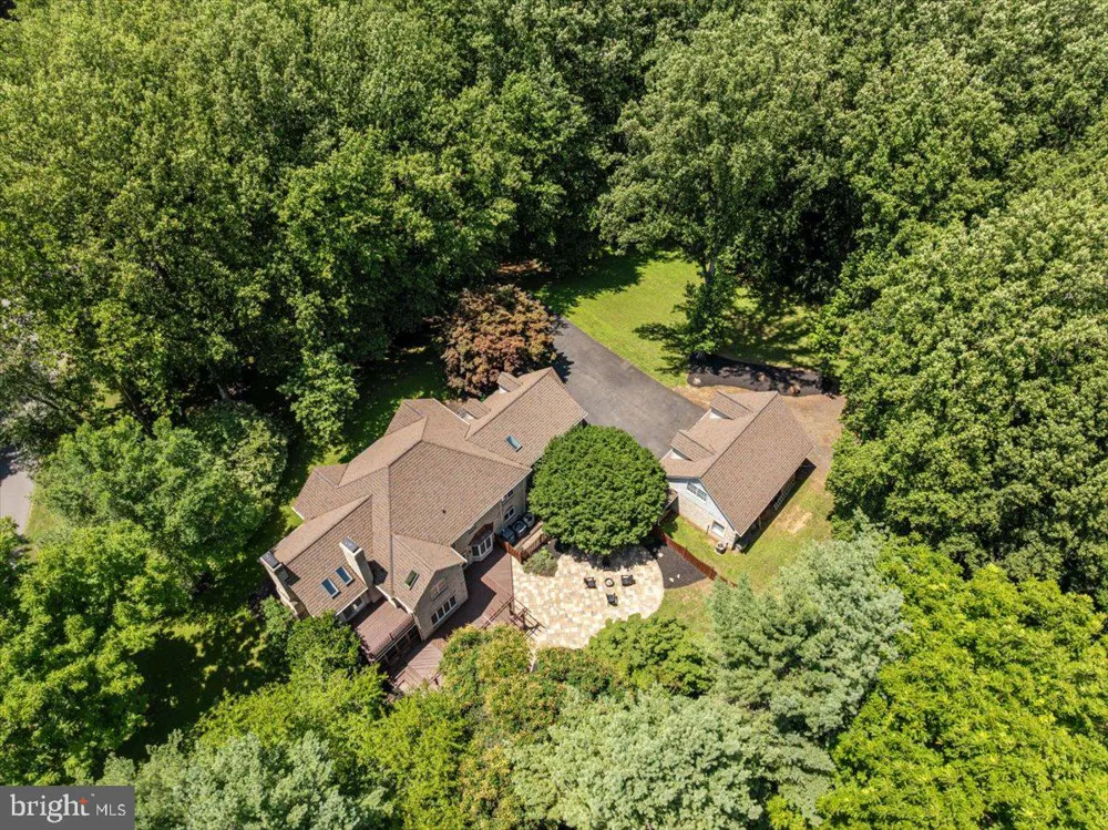 6595 CHESAPEAKE PLACE Warrenton, VA 20187