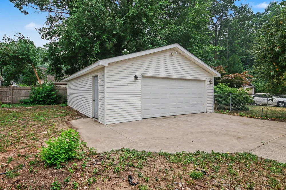 228 Jean Street SW Wyoming City, MI 49548