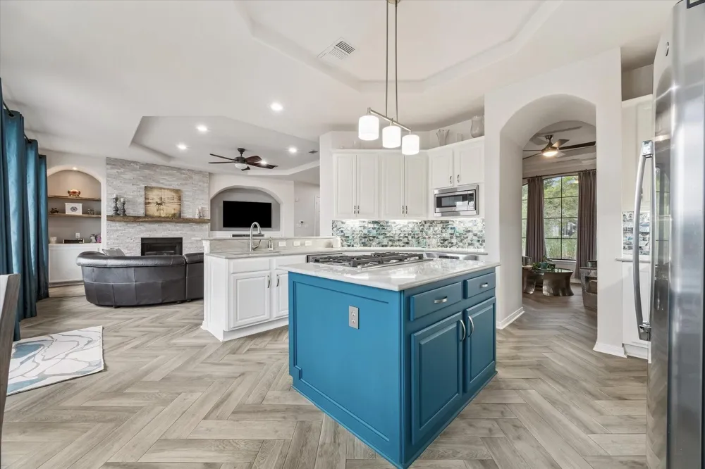 1830 Lakeside Drive Seabrook, TX 77586