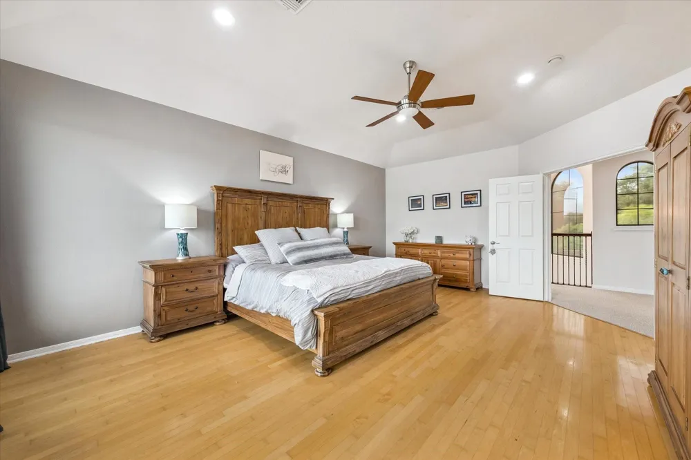 1830 Lakeside Drive Seabrook, TX 77586