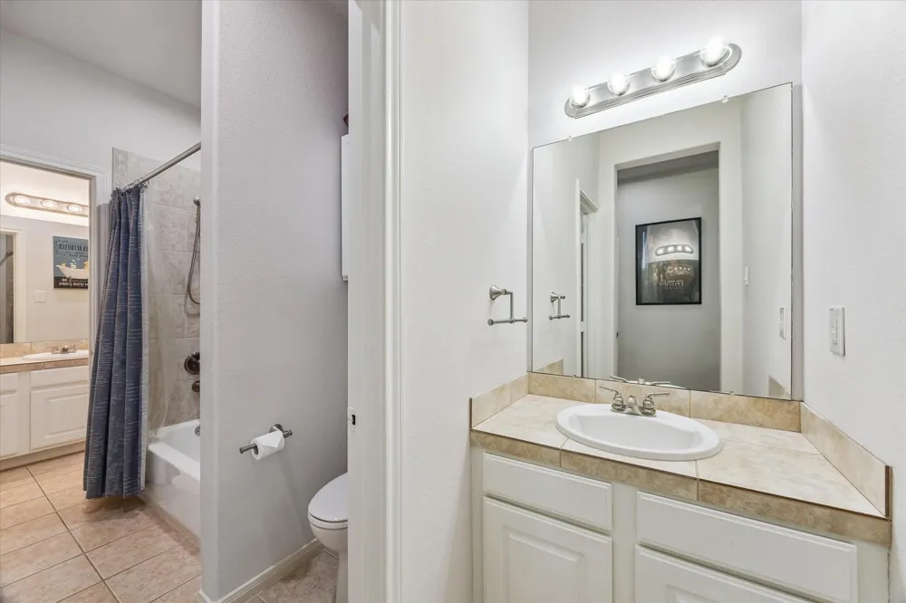1830 Lakeside Drive Seabrook, TX 77586
