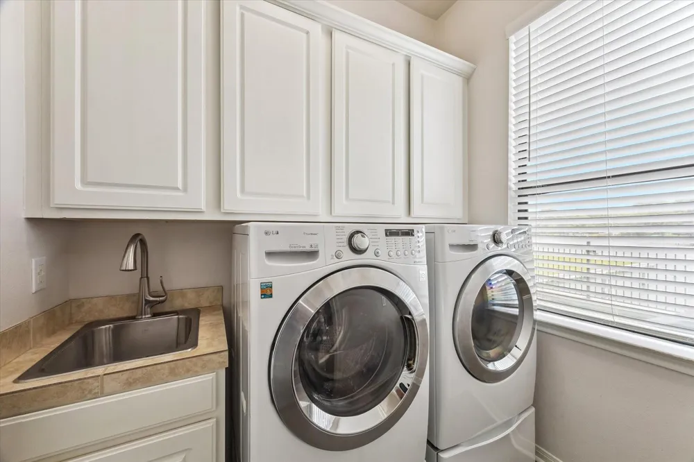 1830 Lakeside Drive Seabrook, TX 77586