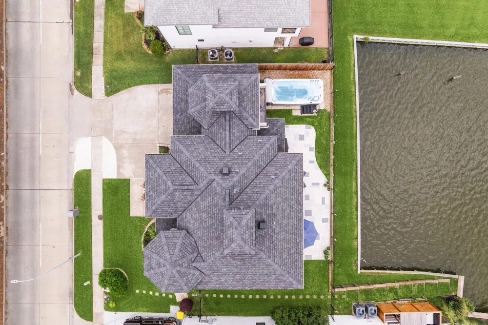 1830 Lakeside Drive Seabrook, TX 77586