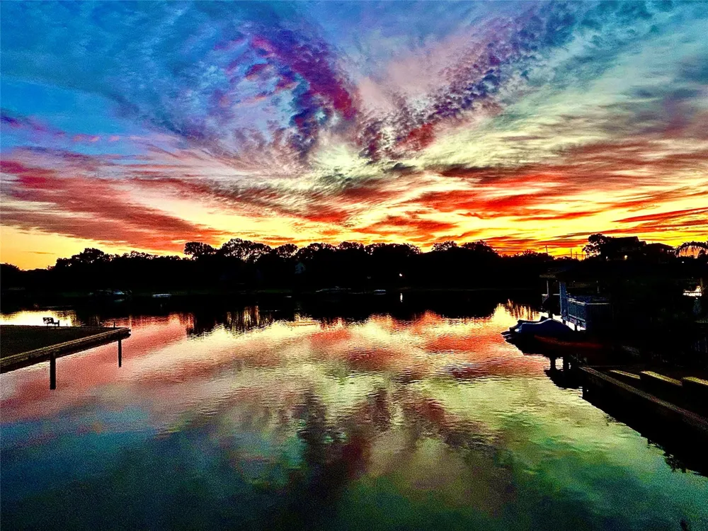 1830 Lakeside Drive Seabrook, TX 77586
