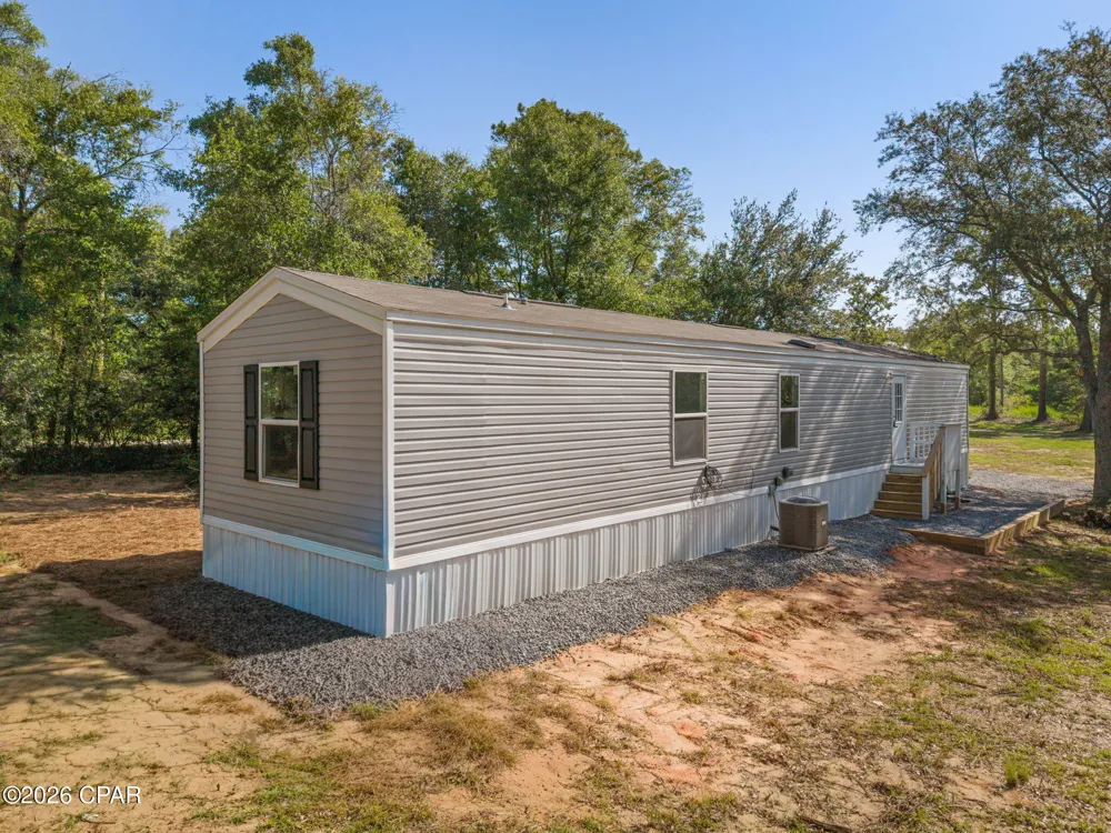 2493 Trailblazer Lane Chipley, FL 32428