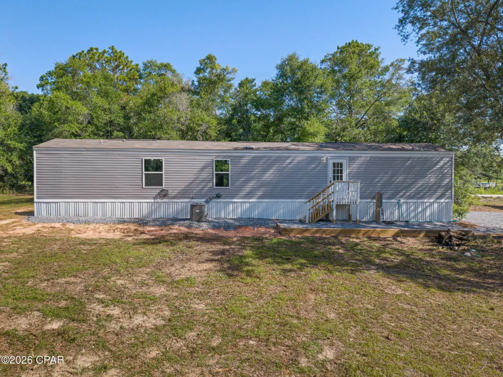 2493 Trailblazer Lane Chipley, FL 32428