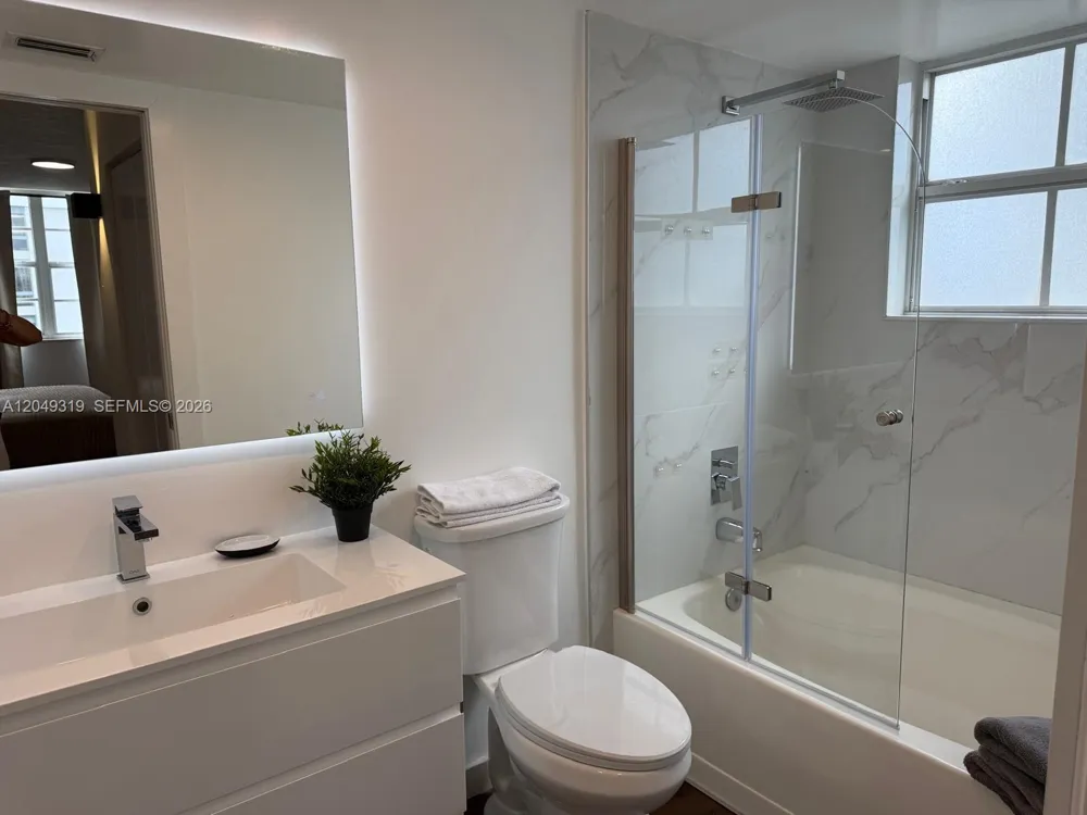 19555 E Country Club Dr #8602 Aventura, FL 33180