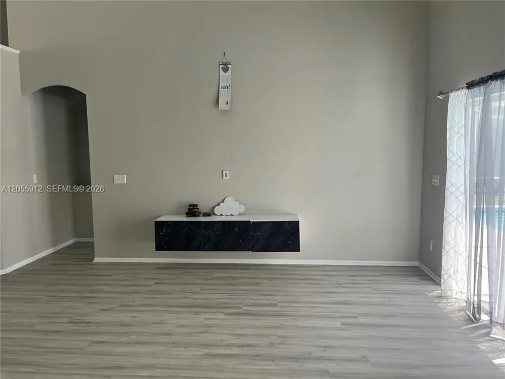 189 EMERALDVIEW AVE Davenport, FL 33897