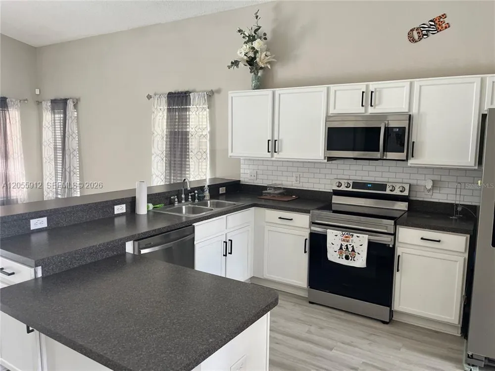 189 EMERALDVIEW AVE Davenport, FL 33897