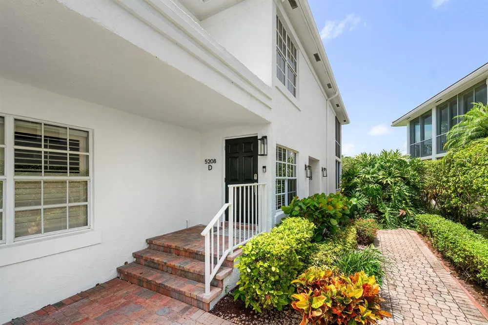 5208 Lake Catalina Drive #D Boca Raton, FL 33496