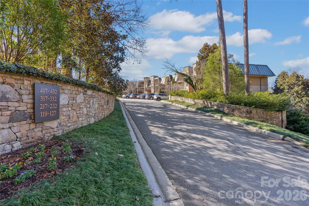 325 Bowling Park Road Asheville, NC 28803