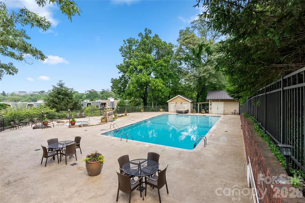 325 Bowling Park Road Asheville, NC 28803