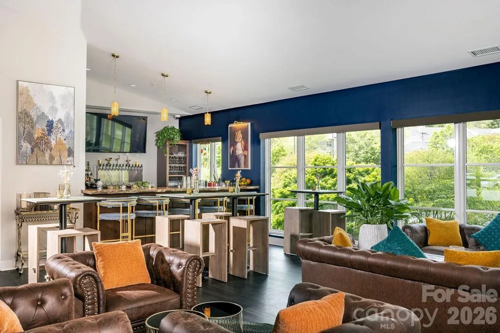 325 Bowling Park Road Asheville, NC 28803