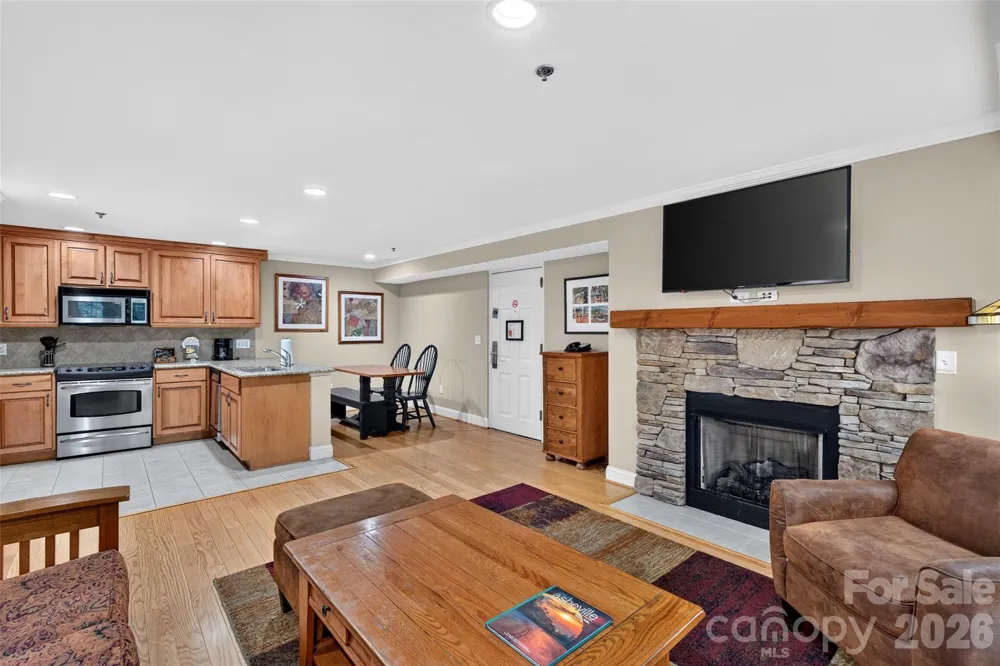 325 Bowling Park Road Asheville, NC 28803