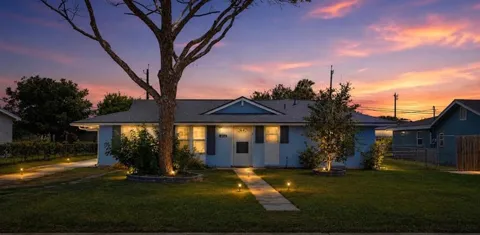 464 Sunset Dr.