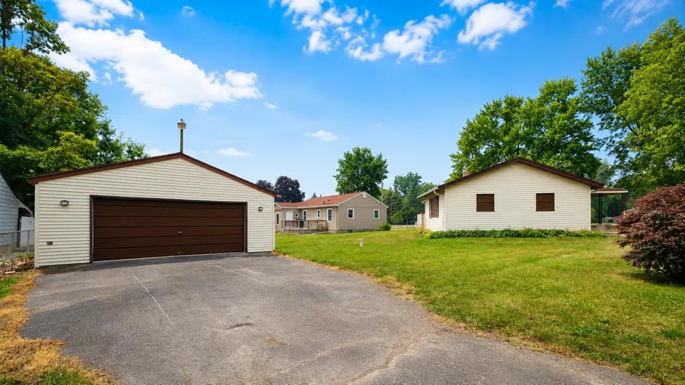 4126 Belsay Road Genesee Charter Township, MI 48506