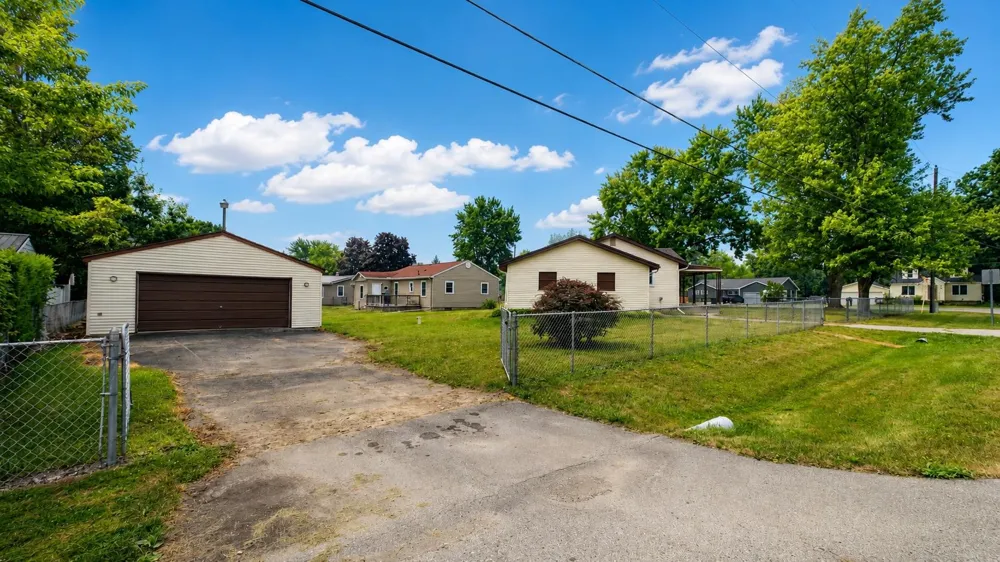 4126 Belsay Road Genesee Charter Township, MI 48506