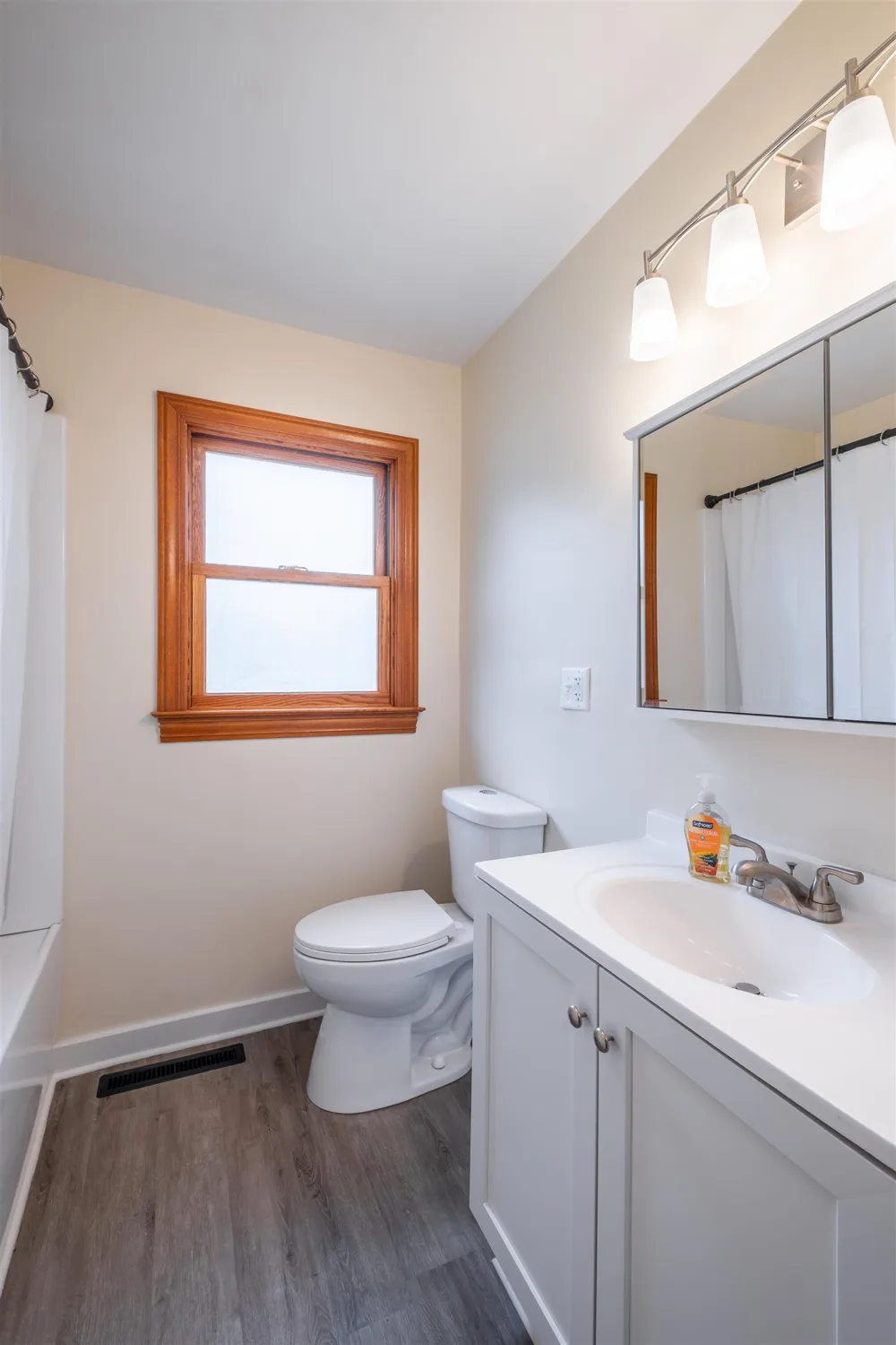 4126 Belsay Road Genesee Charter Township, MI 48506