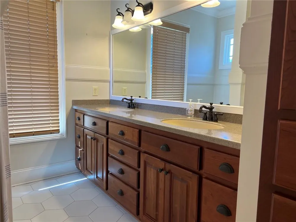 2261 Eastgate Drive E Hiawassee, GA 30546