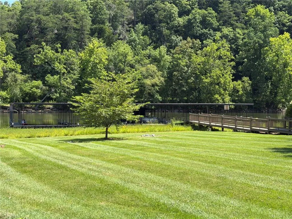 2261 Eastgate Drive E Hiawassee, GA 30546
