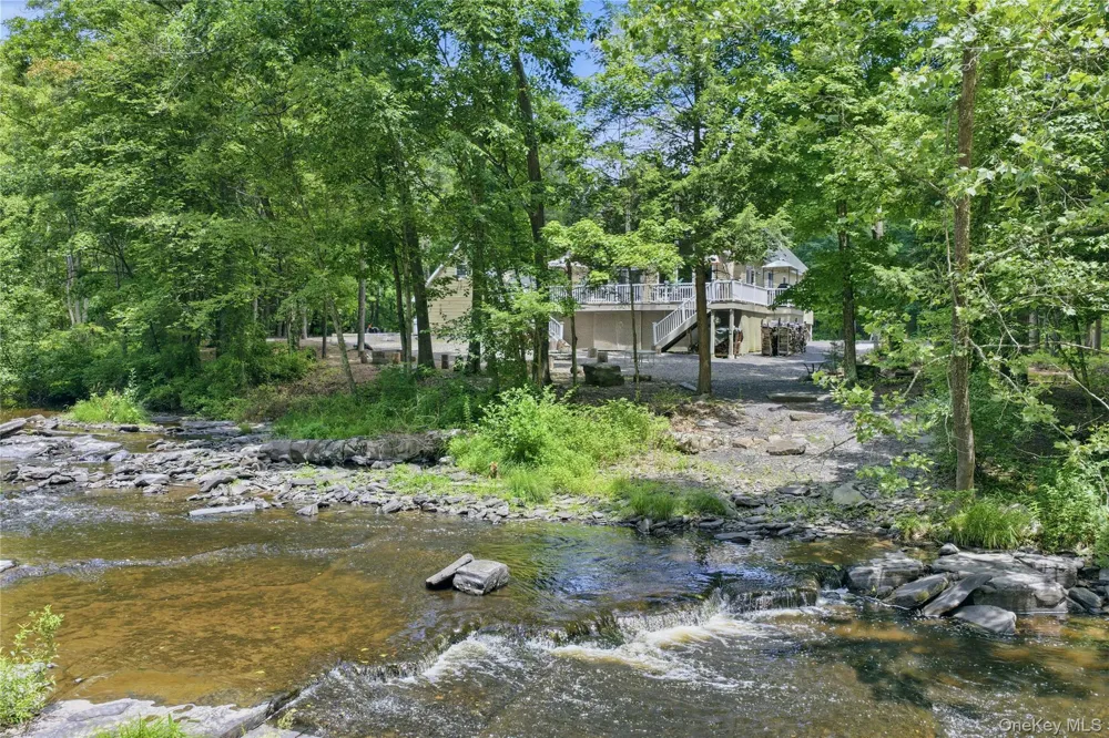 302 Powder Mill Bridge Road Kingston, NY 12401