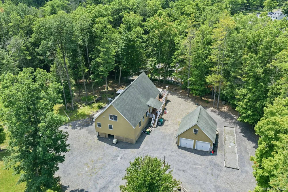 302 Powder Mill Bridge Road Kingston, NY 12401