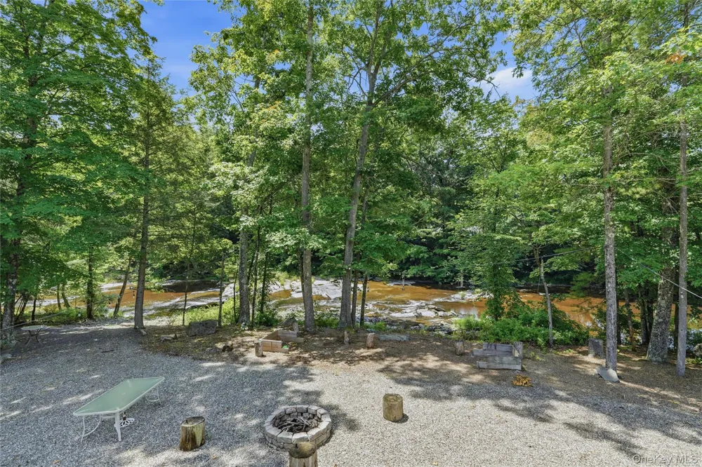 302 Powder Mill Bridge Road Kingston, NY 12401
