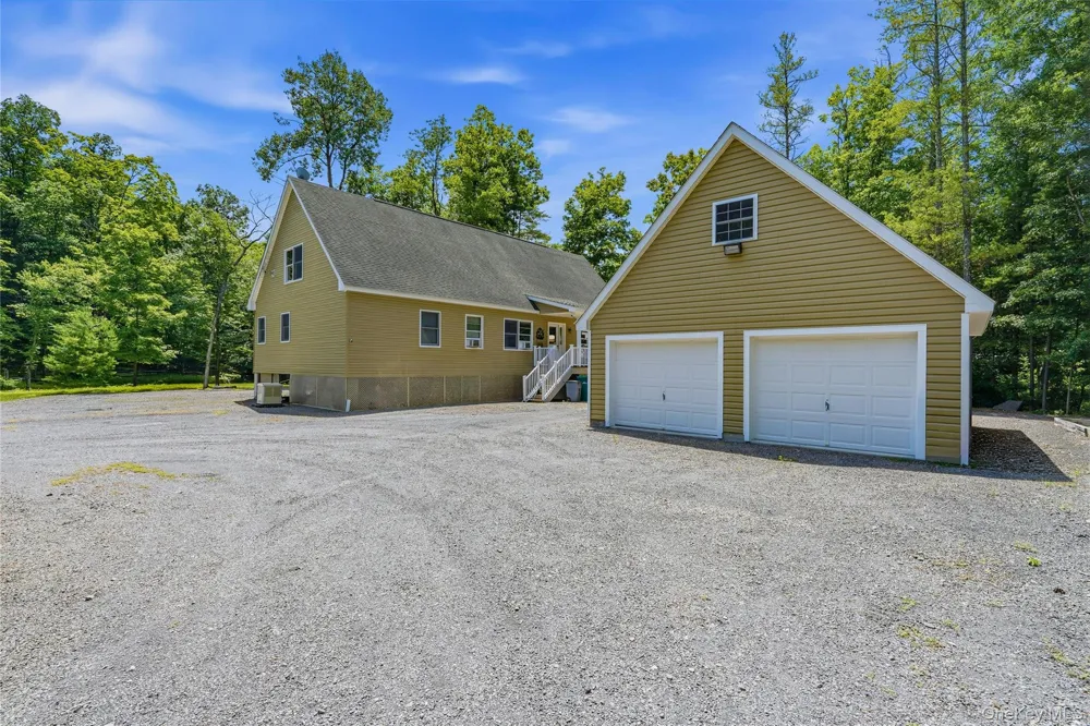 302 Powder Mill Bridge Road Kingston, NY 12401