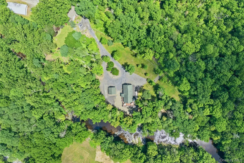 302 Powder Mill Bridge Road Kingston, NY 12401
