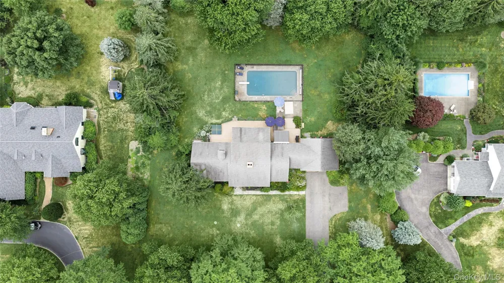2340 Fairway Drive Cutchogue, NY 11935