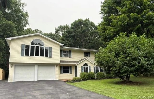 143 Pineview Avenue Bardonia, NY 10954