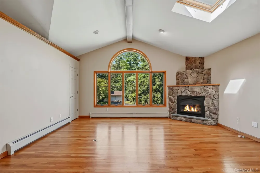 143 Pineview Avenue Bardonia, NY 10954