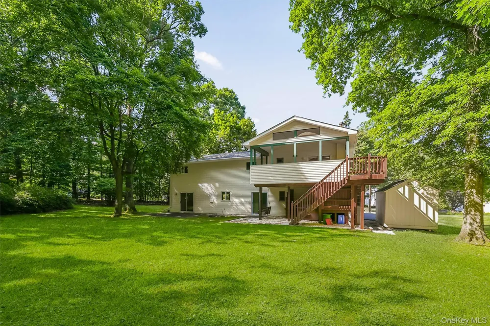 143 Pineview Avenue Bardonia, NY 10954