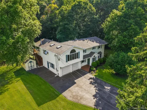 143 Pineview Avenue