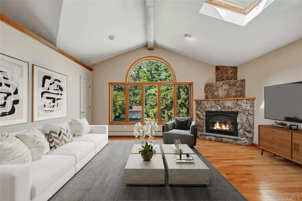 143 Pineview Avenue Bardonia, NY 10954