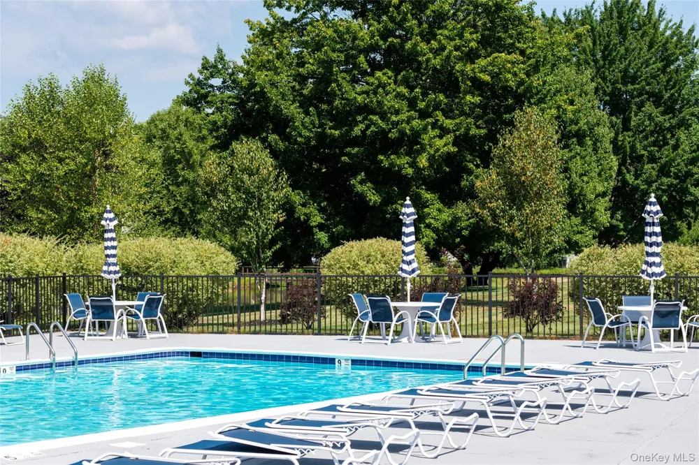 32 North Loop Rhinebeck, NY 12572