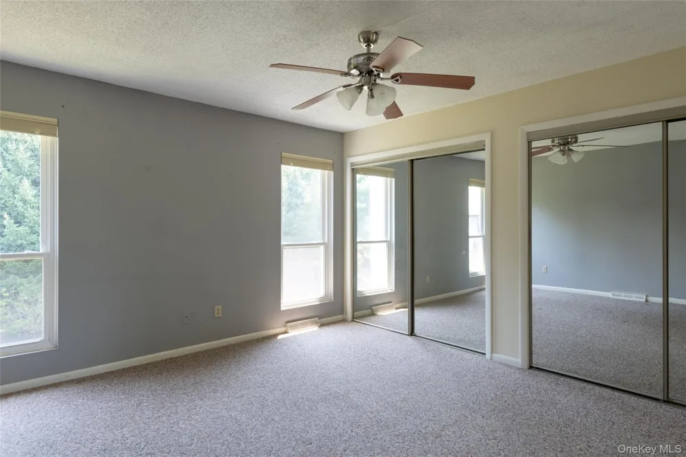 32 North Loop Rhinebeck, NY 12572
