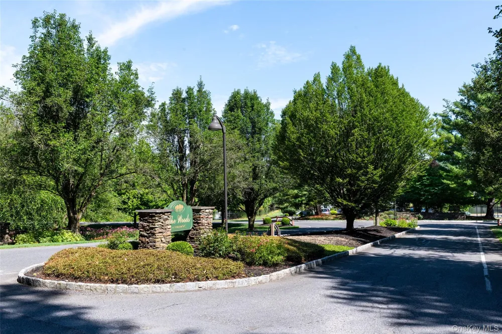 32 North Loop Rhinebeck, NY 12572
