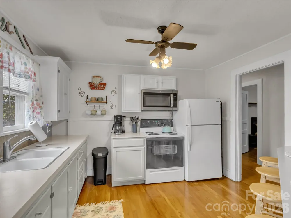 1114 Old Clyde Road Clyde, NC 28721