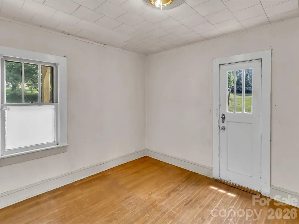 1114 Old Clyde Road Clyde, NC 28721