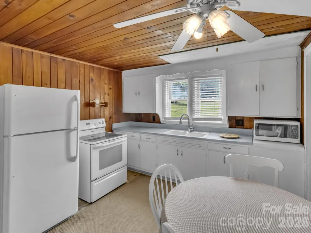 1114 Old Clyde Road Clyde, NC 28721