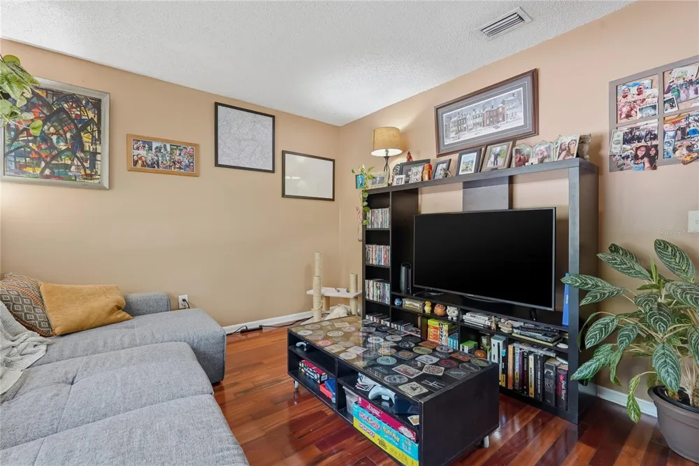 12922 ALBANY AVENUE Tampa, FL 33612